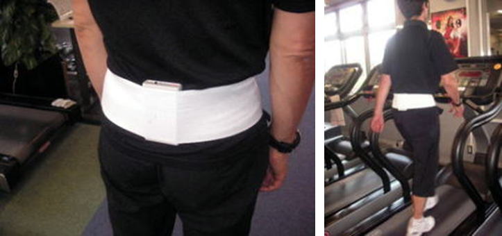 中大アスリートの記録向上のため、腰部に測定器を取り付けます。